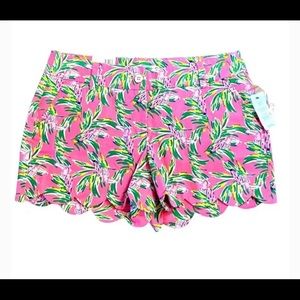 Crown & Ivy Tropical shorts with scalloped hem• Size 10• NWOT•🚭Smoke Free home